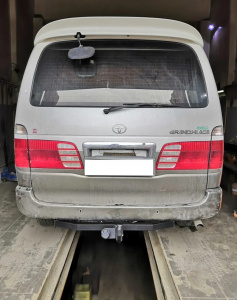 Grand Hiace (1)