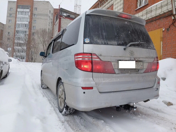 Toyota Alphard 02-08_KrzS3_KrzS4 (51)