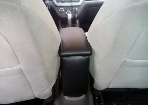 0038293_podlokotnik-chevrolet-cobalt-2013g-