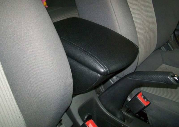 0050403_podlokotnik-chevrolet-cobalt-2013g-