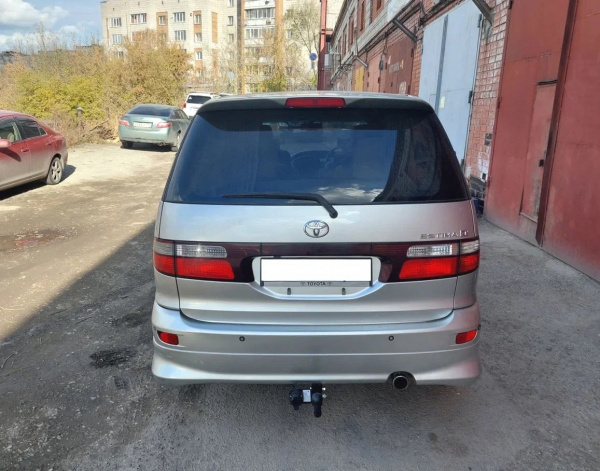 Toyota Estima 00-06 (2)