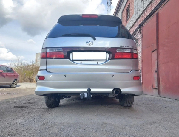 Toyota Estima 00-06 (1)