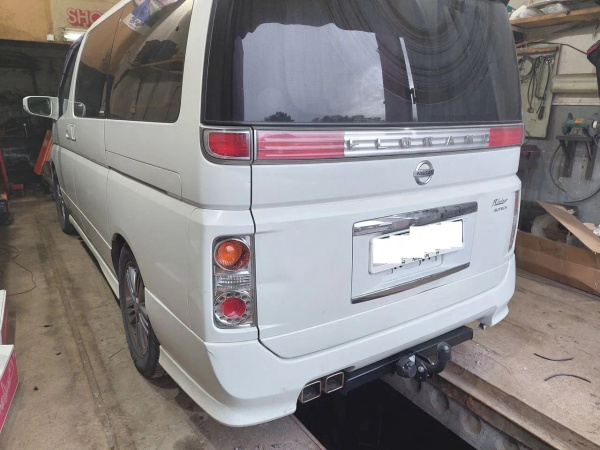 Nissan Elgrand (21)
